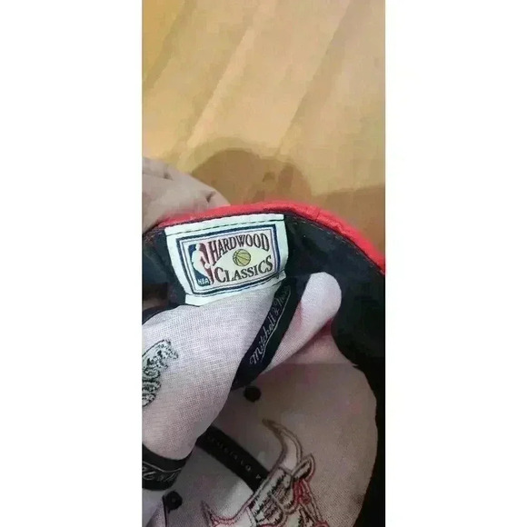 Michell & Ness hardwood classics Windy City Chicago Bulls - Picture 6 of 7